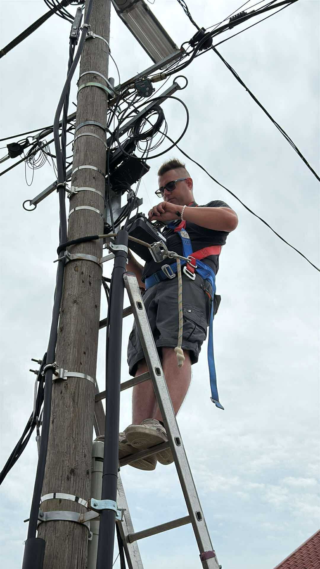 JCB kotró munka közben